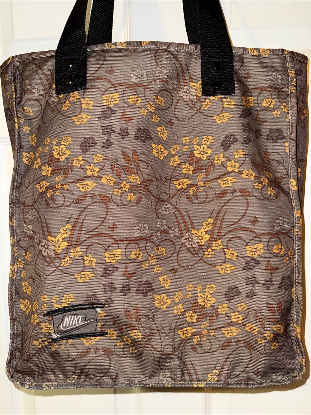 Nike Tote - Picture 3 of 9